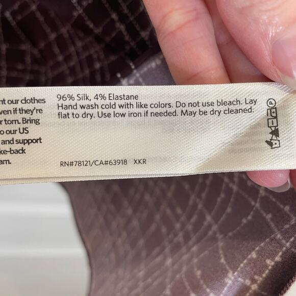 Eileen Fisher Cassis Stretch Silk Top Purple Grid Print Charmeuse Long Sleeve M - Picture 4 of 5